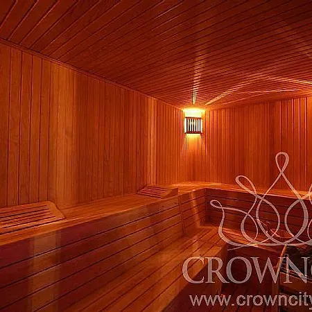 Crown City A54 Apartament *